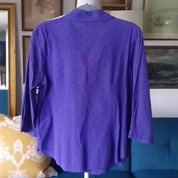 D & Co. Top - Picture 3 of 4